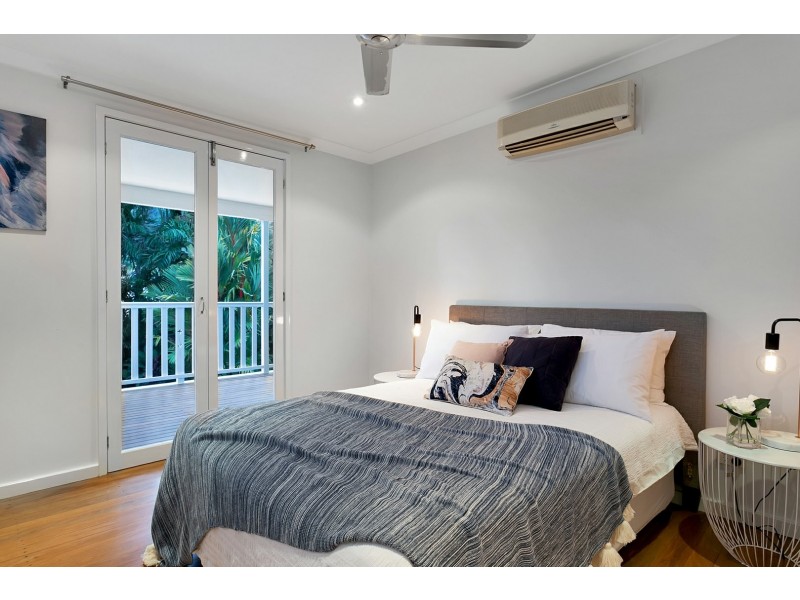 140 Greenslopes Street, Edge Hill QLD 4870