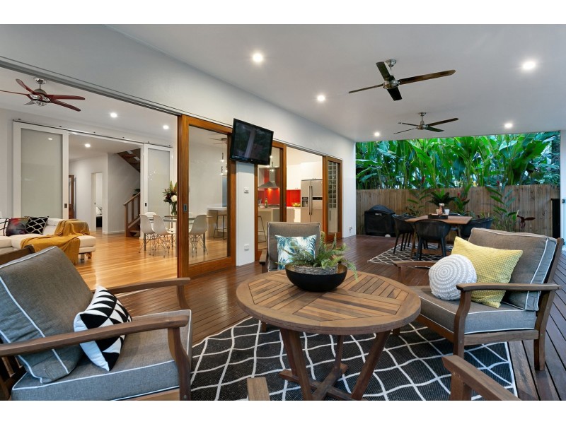 140 Greenslopes Street, Edge Hill QLD 4870