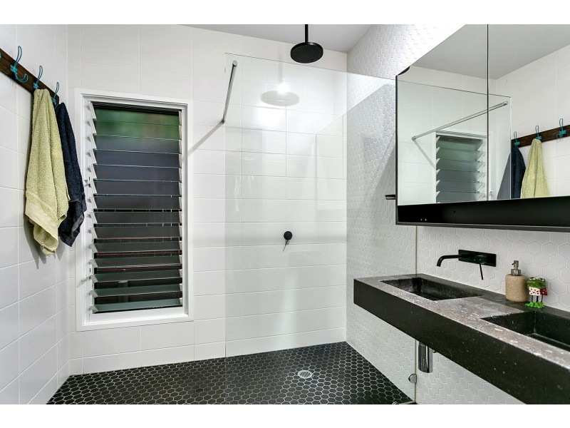 431 Mayers Street, Edge Hill QLD 4870