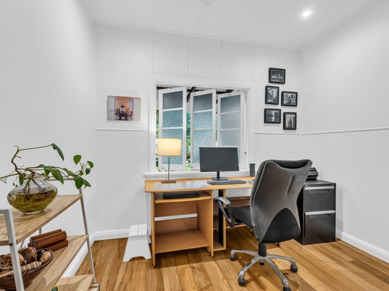 3 Nolan Street, Whitfield QLD 4870