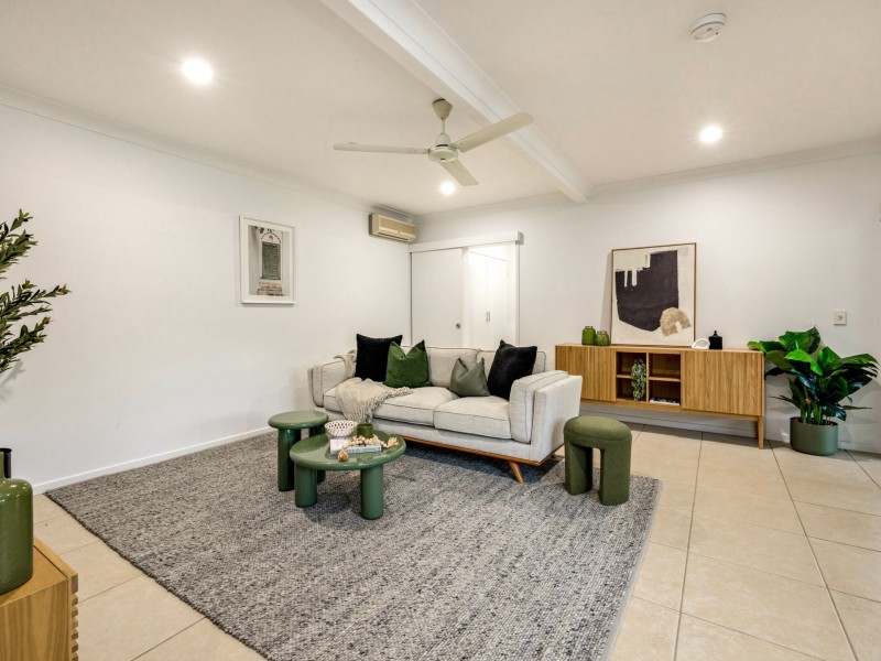 4 Fallon Close, Brinsmead QLD 4870