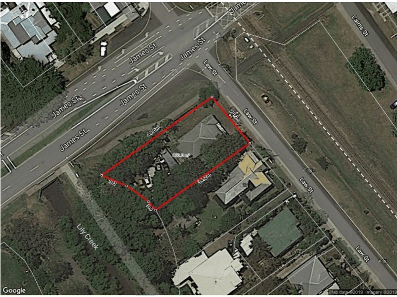 19 Law Street, Cairns North QLD 4870