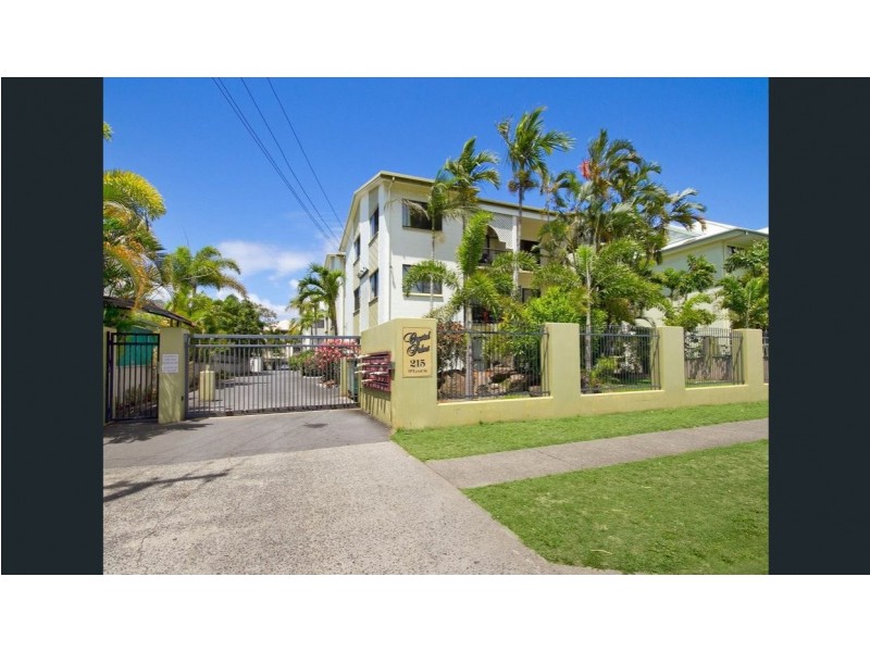 22/215 McLeod Street, Cairns North QLD 4870