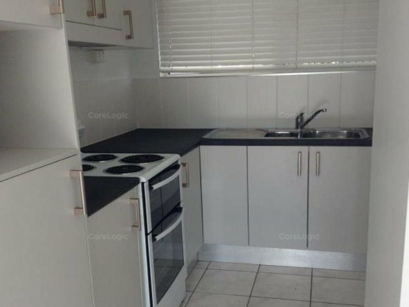22/215 McLeod Street, Cairns North QLD 4870