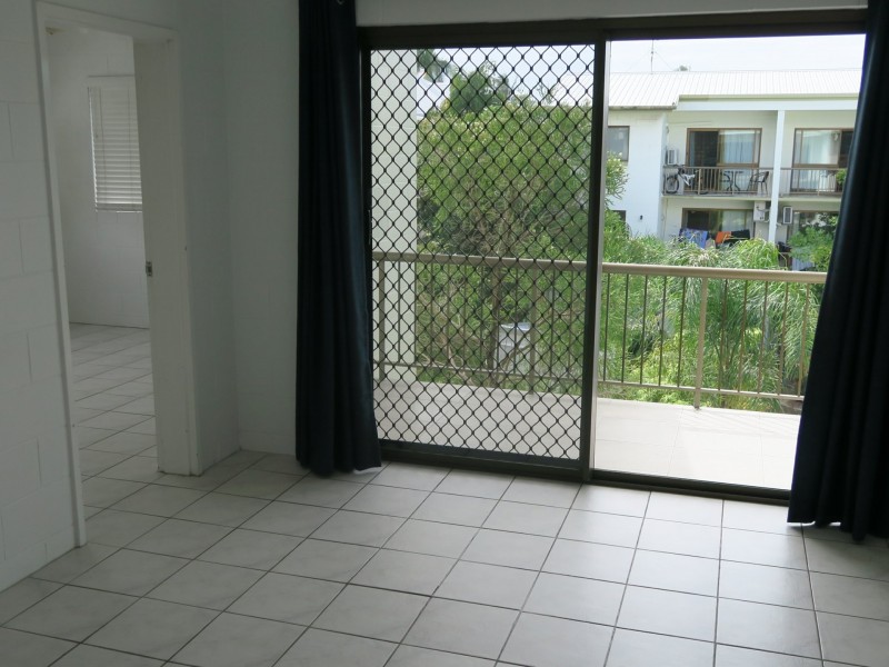 22/215 McLeod Street, Cairns North QLD 4870
