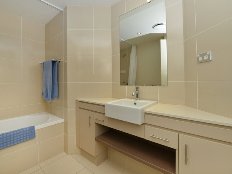 826/12-21 Gregory Street, Westcourt QLD 4870