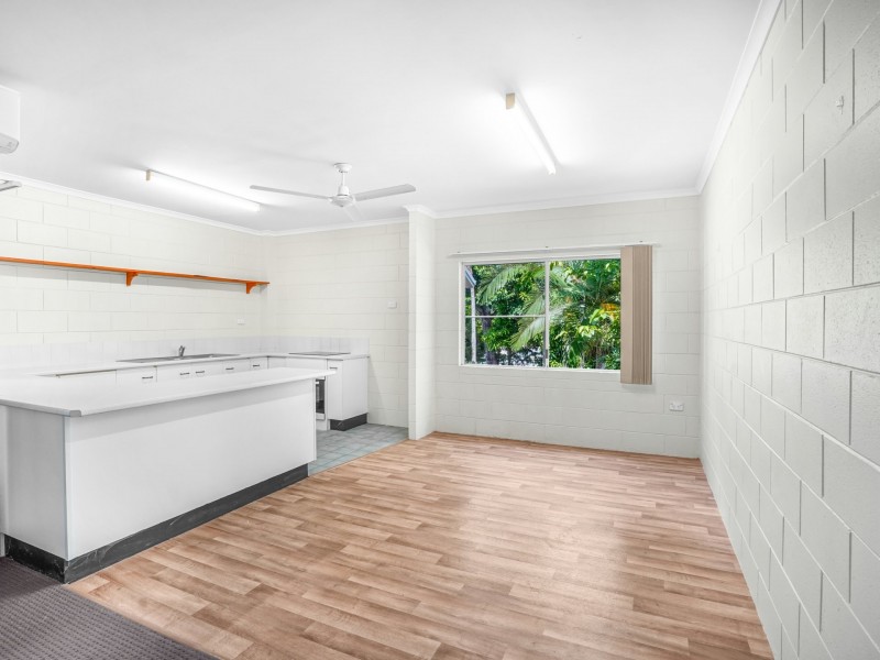 23/40-42 Old Smithfield Road, Freshwater QLD 4870