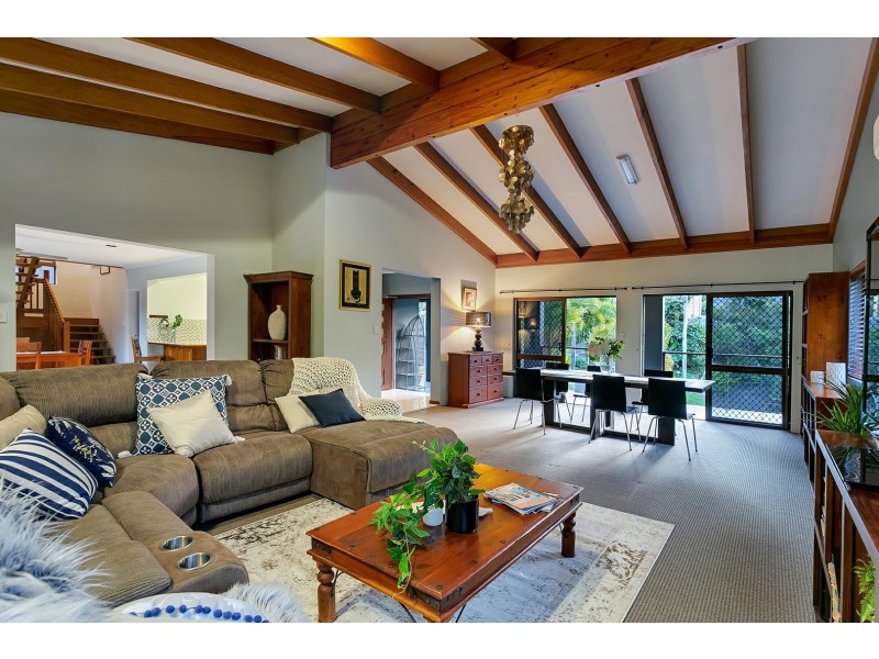 15 Slate Close, Brinsmead QLD 4870