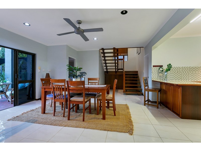 15 Slate Close, Brinsmead QLD 4870