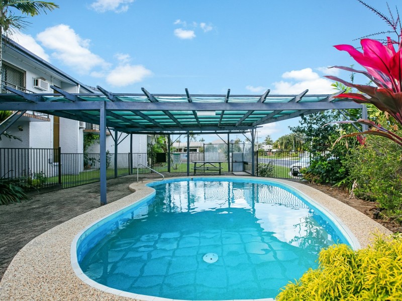 1/58-64 Mazlin Close, Edge Hill QLD 4870