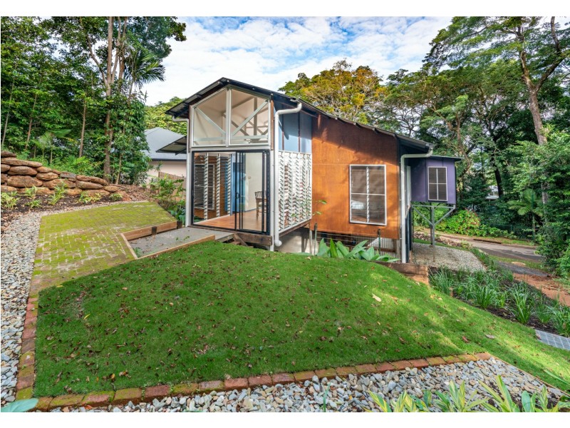 1 Raintree Place, Edge Hill QLD 4870