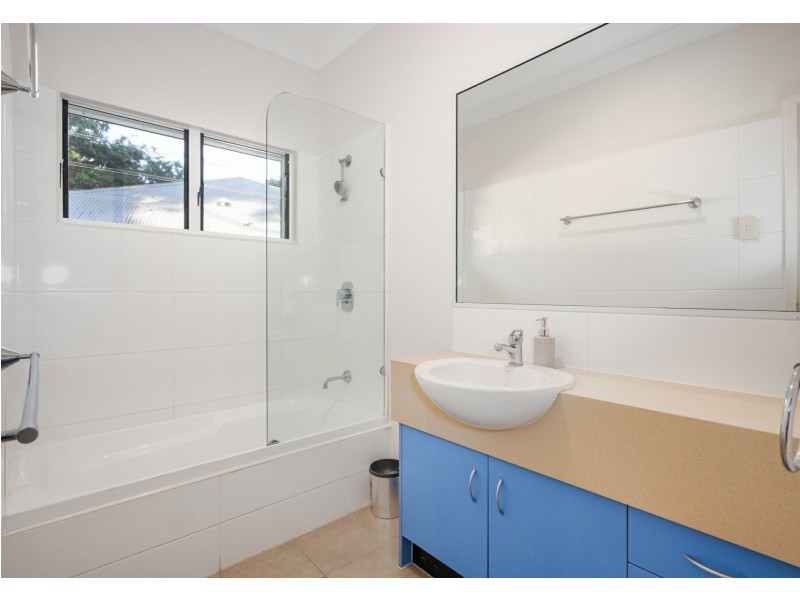 1 Raintree Place, Edge Hill QLD 4870