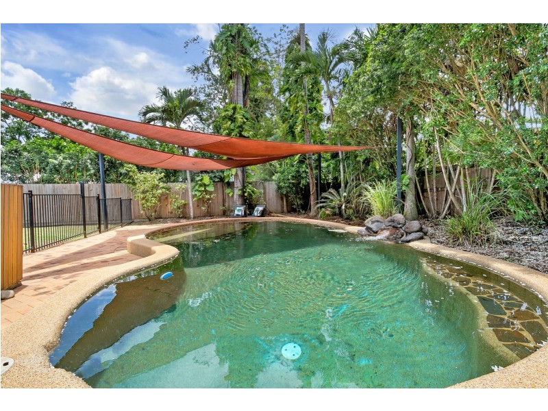 3 Iona Close, Edge Hill QLD 4870