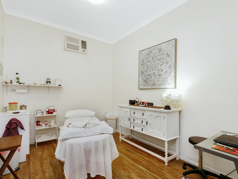 13 Anderson Street, Manunda QLD 4870