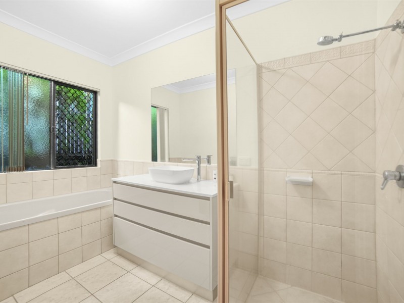 22 St Albans Close, Brinsmead QLD 4870