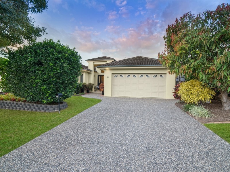 22 St Albans Close, Brinsmead QLD 4870