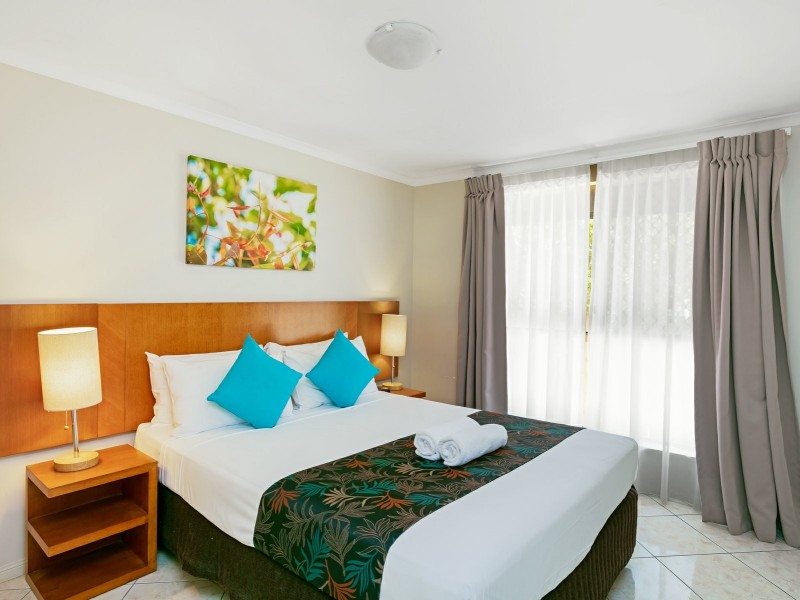 801/2 Greenslopes Street, Cairns North QLD 4870