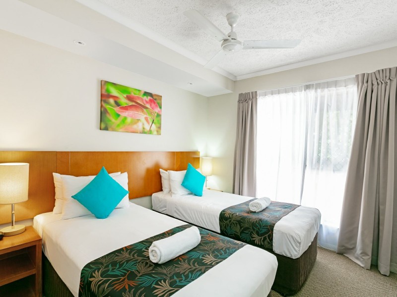 801/2 Greenslopes Street, Cairns North QLD 4870