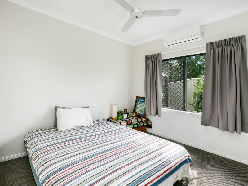 6 Brian Street, Brinsmead QLD 4870