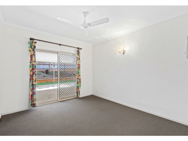 2 Guthrie Close, Bentley Park QLD 4869