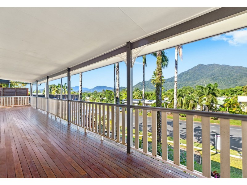 2 Guthrie Close, Bentley Park QLD 4869