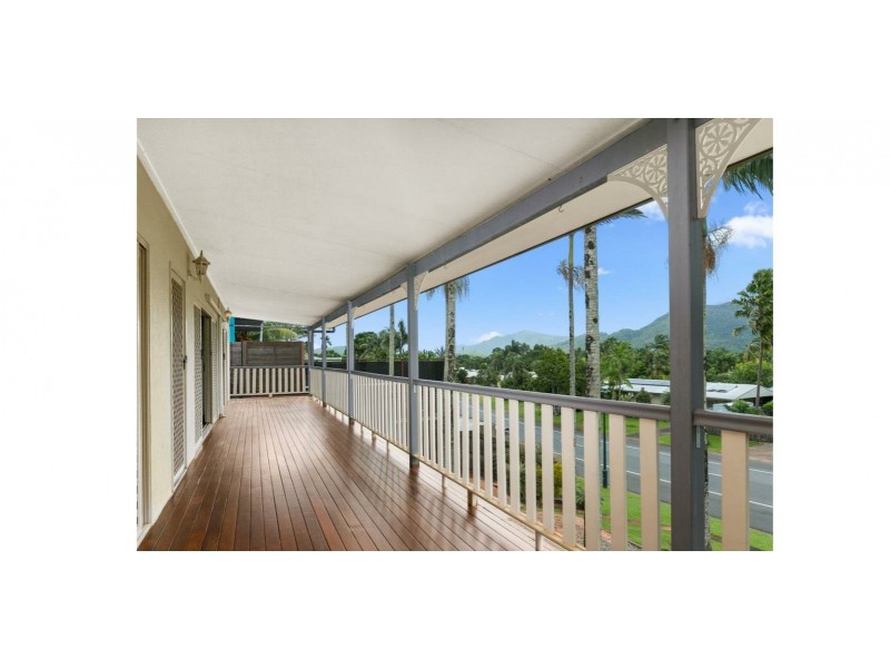 2 Guthrie Close, Bentley Park QLD 4869