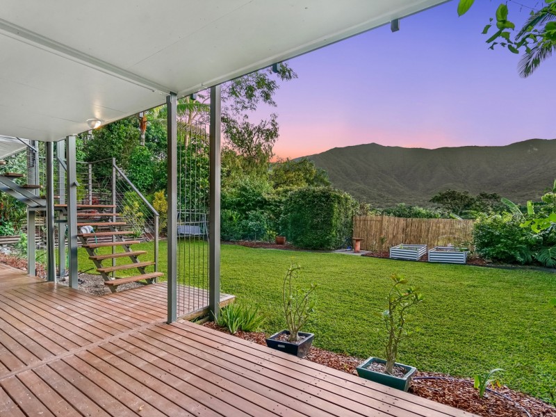 30 View Street, Brinsmead QLD 4870