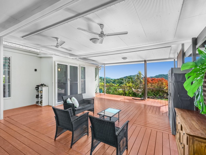 30 View Street, Brinsmead QLD 4870
