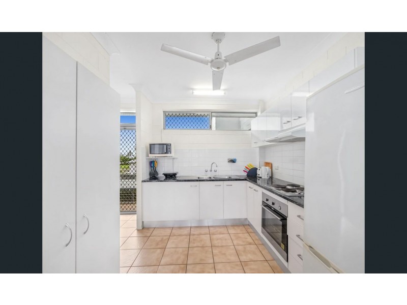 25/186 Lake Street, Cairns North QLD 4870