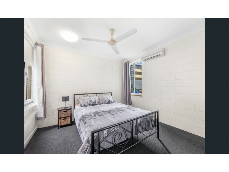 25/186 Lake Street, Cairns North QLD 4870