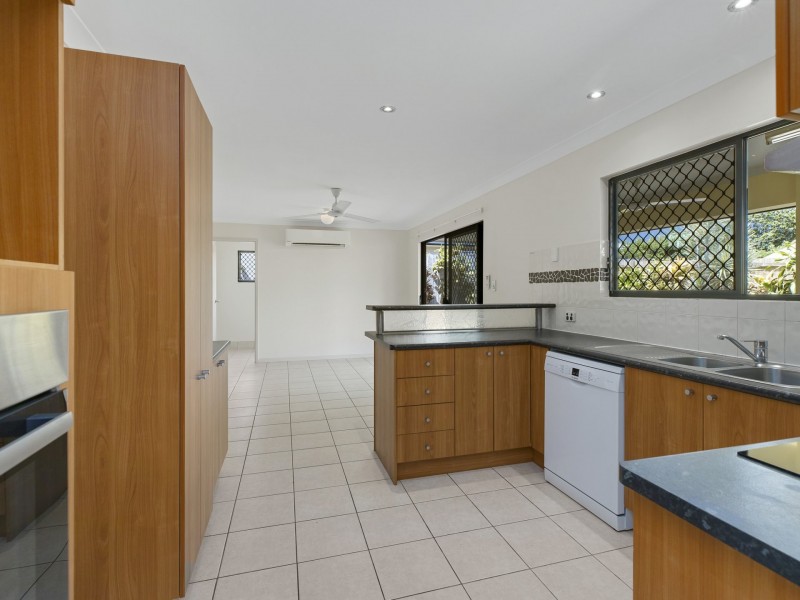 28 Shamrock Avenue, Brinsmead QLD 4870