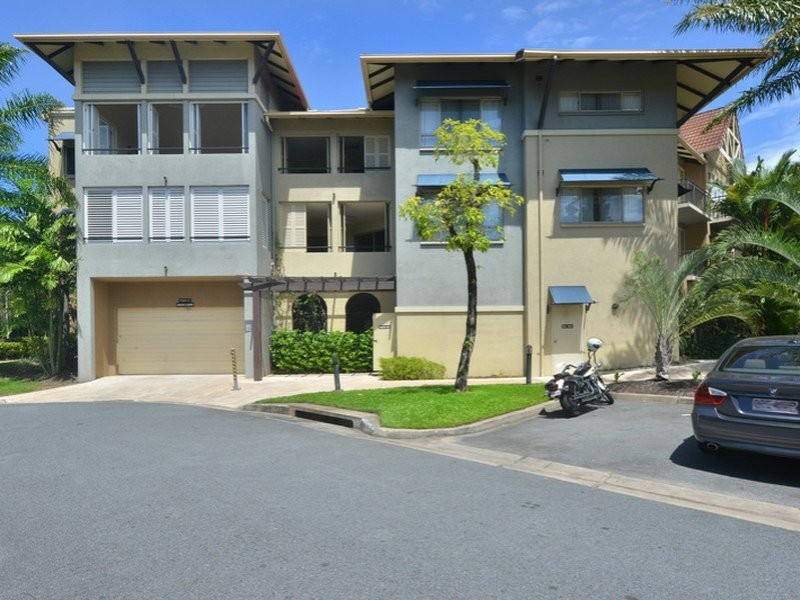 809/2 Greenslopes Street, Cairns North QLD 4870