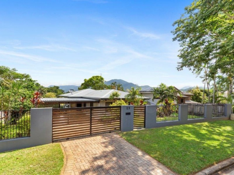 29 Hutchinson Street, Edge Hill QLD 4870