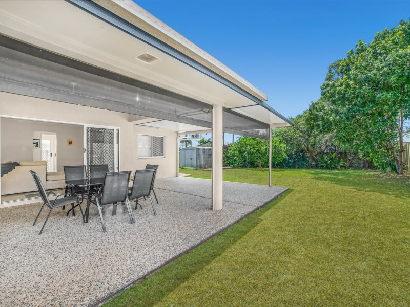 29 Bassett Street, Kanimbla QLD 4870