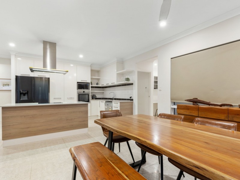 5 Raffles Avenue, Redlynch QLD 4870