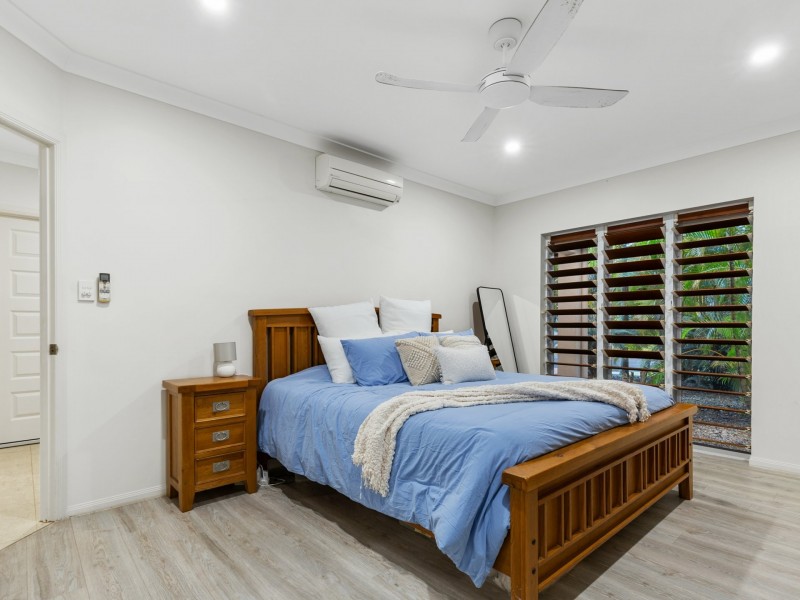 5 Raffles Avenue, Redlynch QLD 4870