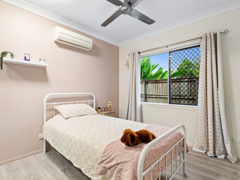 5 Raffles Avenue, Redlynch QLD 4870