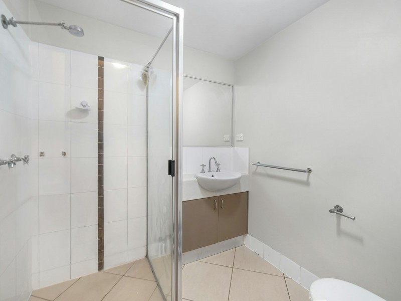 218/92 Digger Street, Cairns North QLD 4870