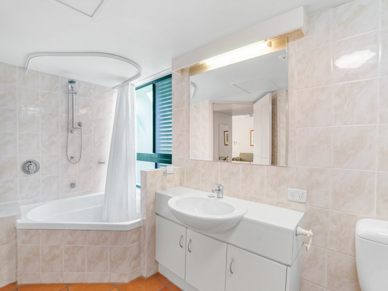 Unit 18/294-298 Sheridan Street, Cairns North QLD 4870