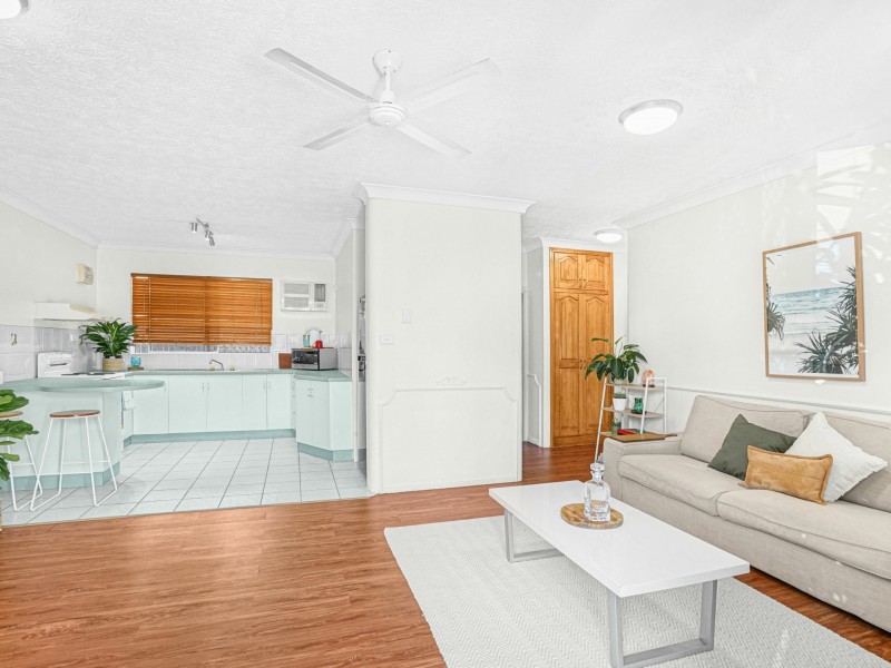 2/9 Springfield Crescent, Manoora QLD 4870