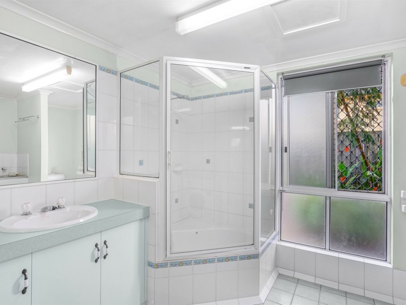 2/9 Springfield Crescent, Manoora QLD 4870