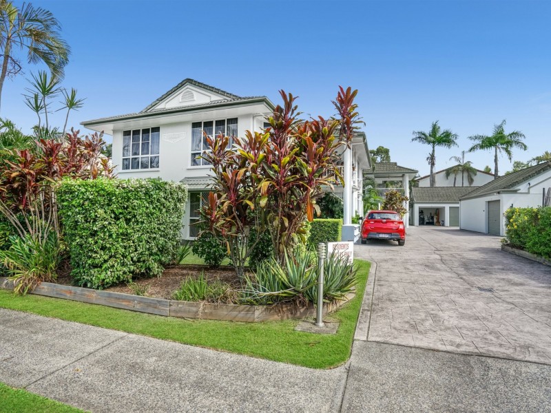 2/9 Springfield Crescent, Manoora QLD 4870