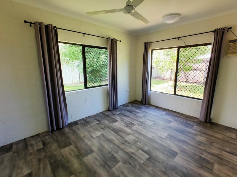 2/18 Turner Street, Whitfield QLD 4870