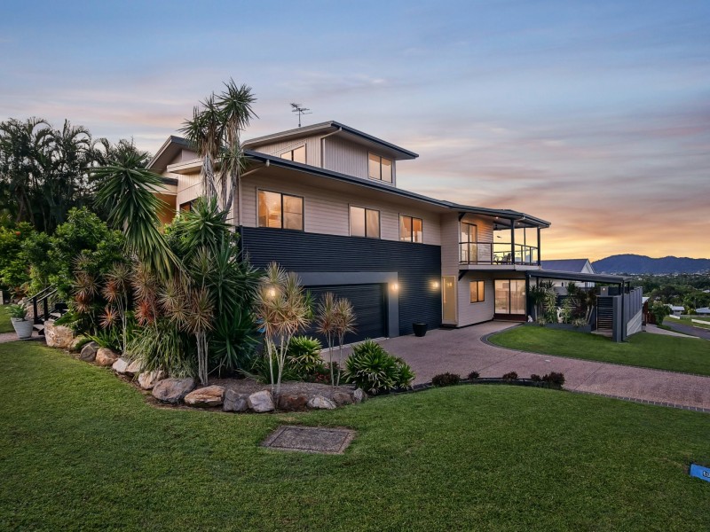 1 Grandview Crescent, Earlville QLD 4870