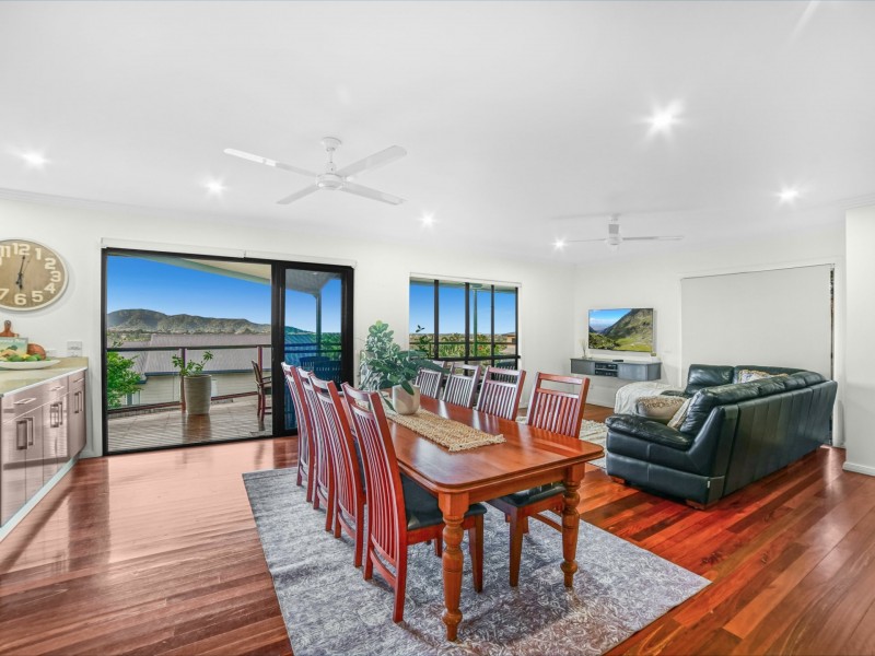 1 Grandview Crescent, Earlville QLD 4870