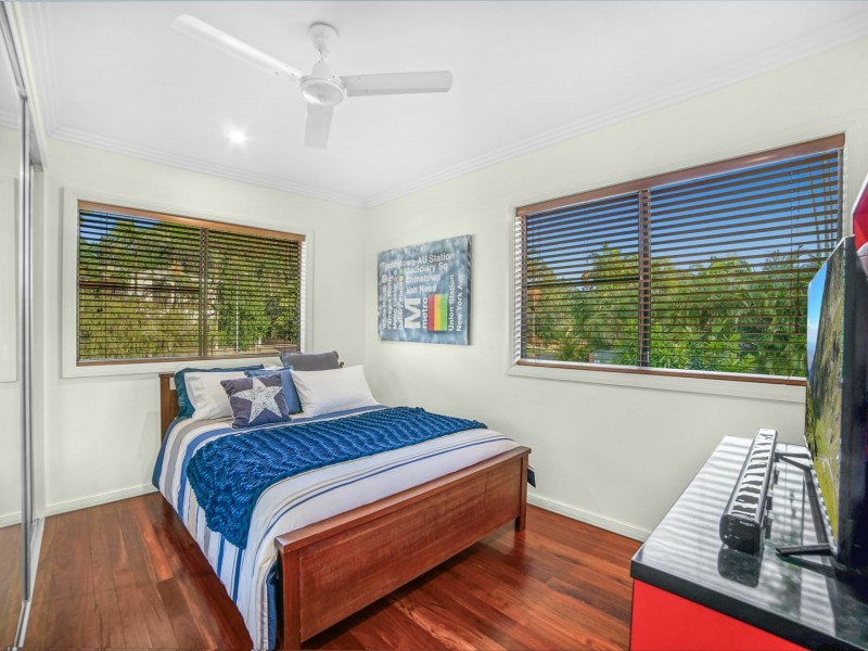 1 Grandview Crescent, Earlville QLD 4870