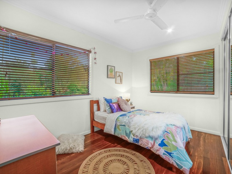 1 Grandview Crescent, Earlville QLD 4870