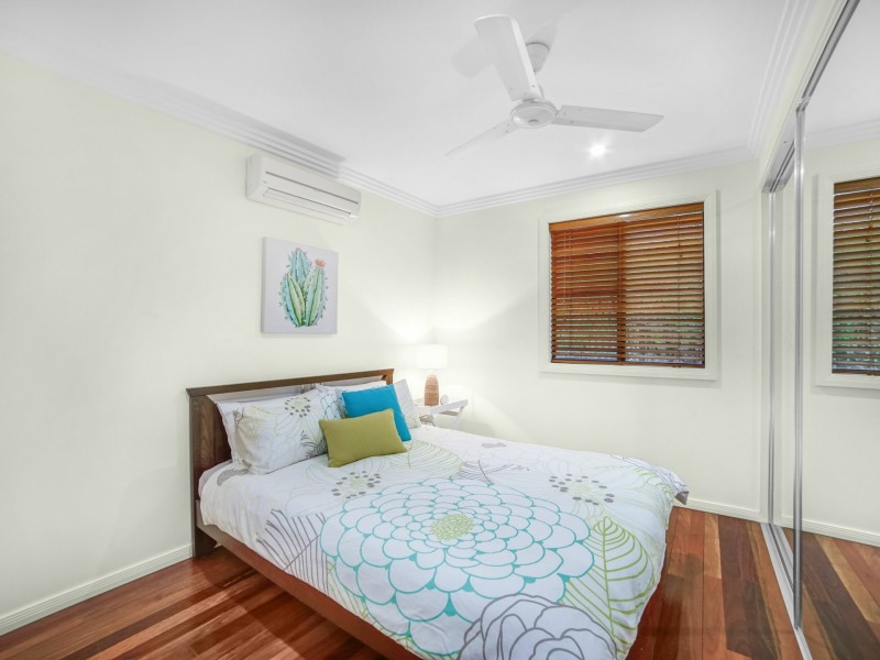 1 Grandview Crescent, Earlville QLD 4870