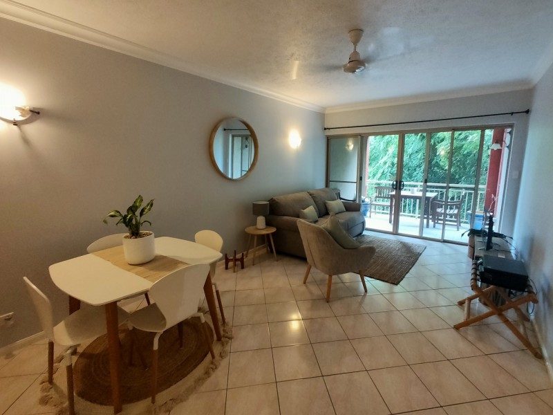 1115/2 Greenslopes Street, Cairns North QLD 4870