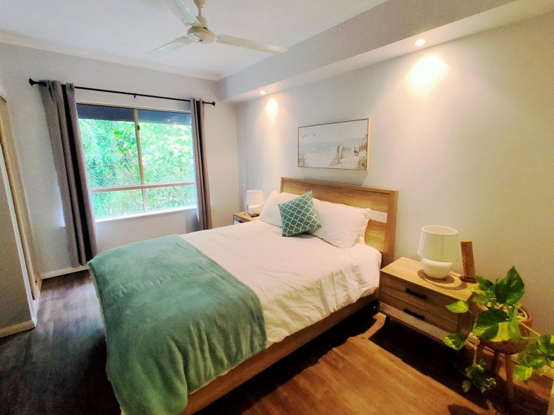 1115/2 Greenslopes Street, Cairns North QLD 4870